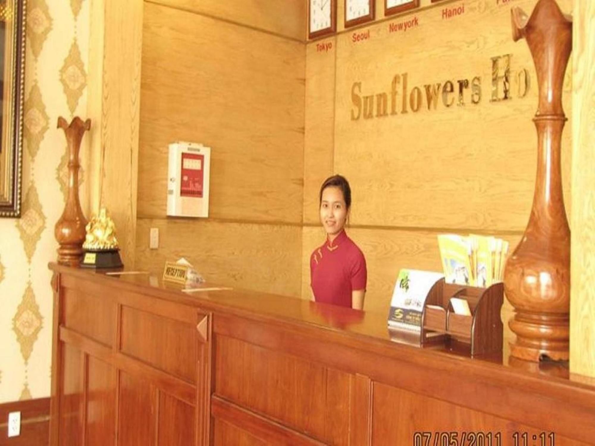 Sunflowers Hotel Airport Ho Chi Minh-Byen Eksteriør billede