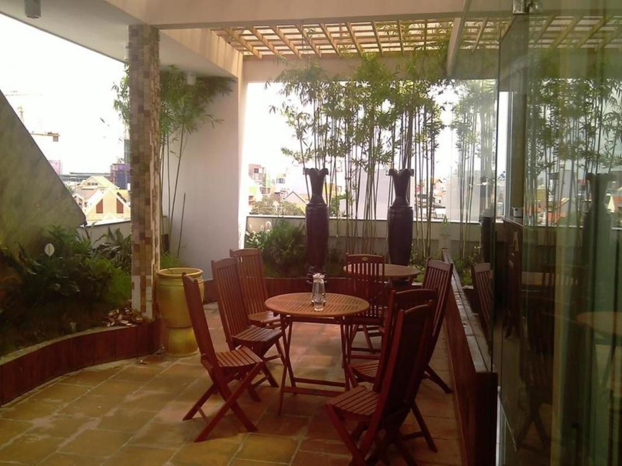 Sunflowers Hotel Airport Ho Chi Minh-Byen Eksteriør billede